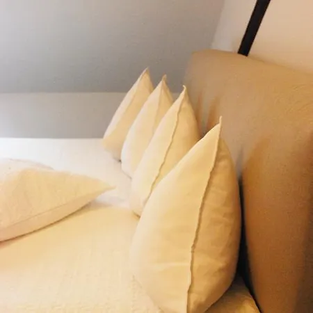 Sweet Clementine Bed & Breakfast